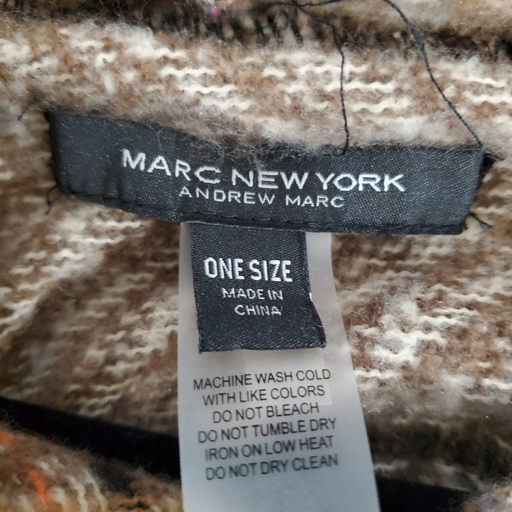 Plaid Poncho One Size - Picture 5 of 6